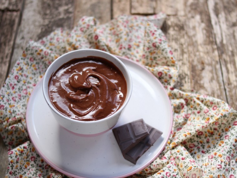 Crema al cioccolato vegana