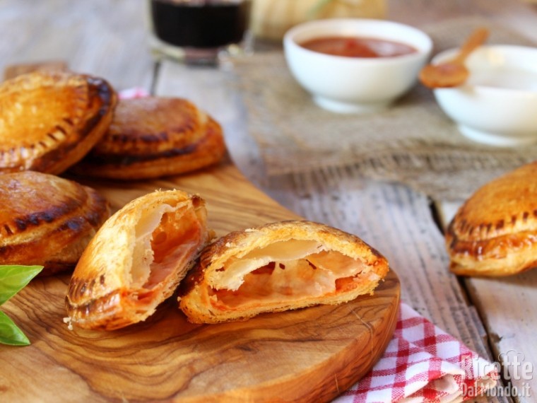 Ricetta rustici leccesi