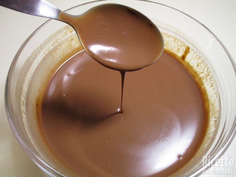Liquore al cioccolato fondente 9