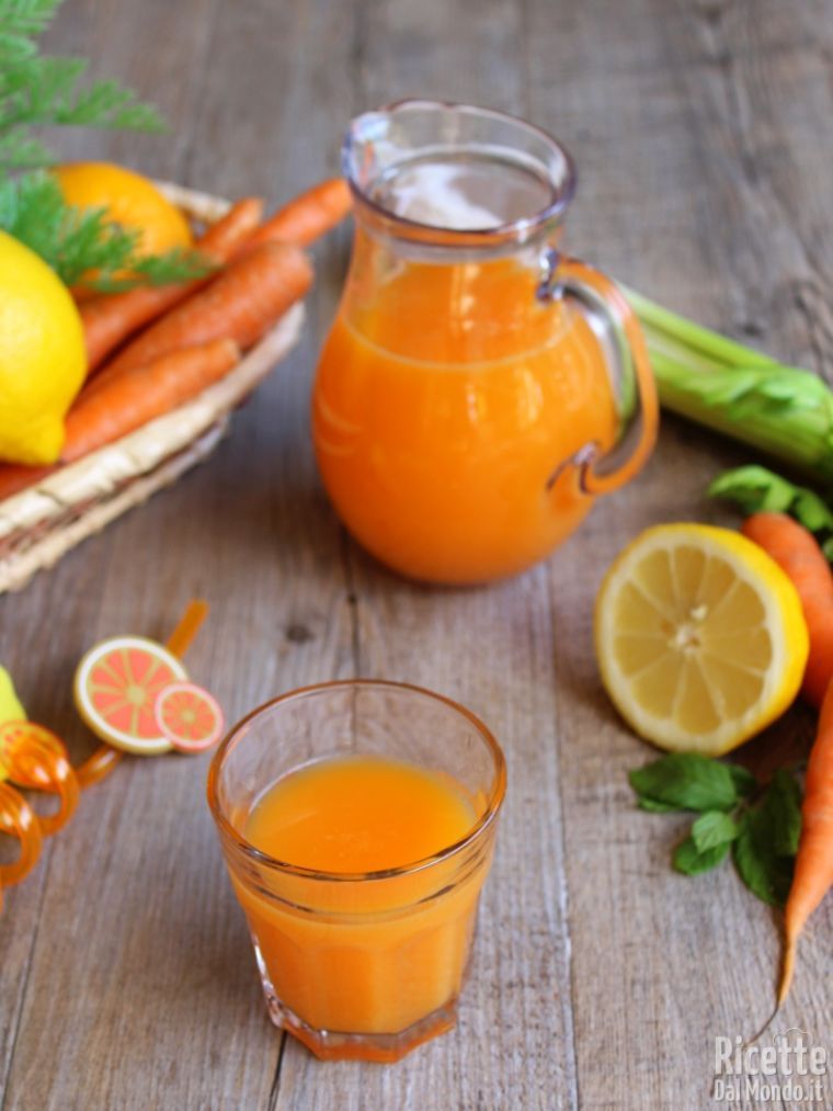 Come fare il succo ACE fatto in casa