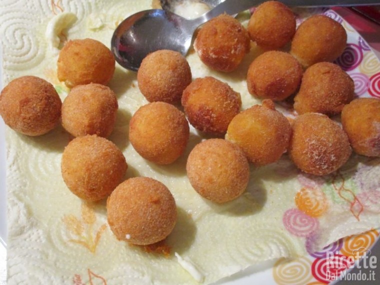 Mozzarelline impanate e fritte 5