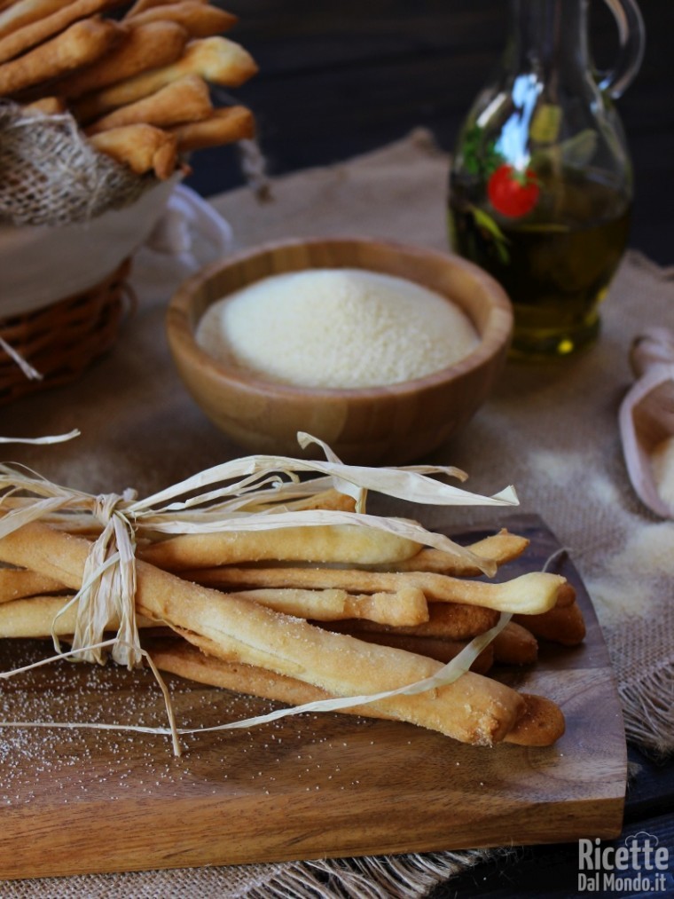 Come fare i Grissini torinesi
