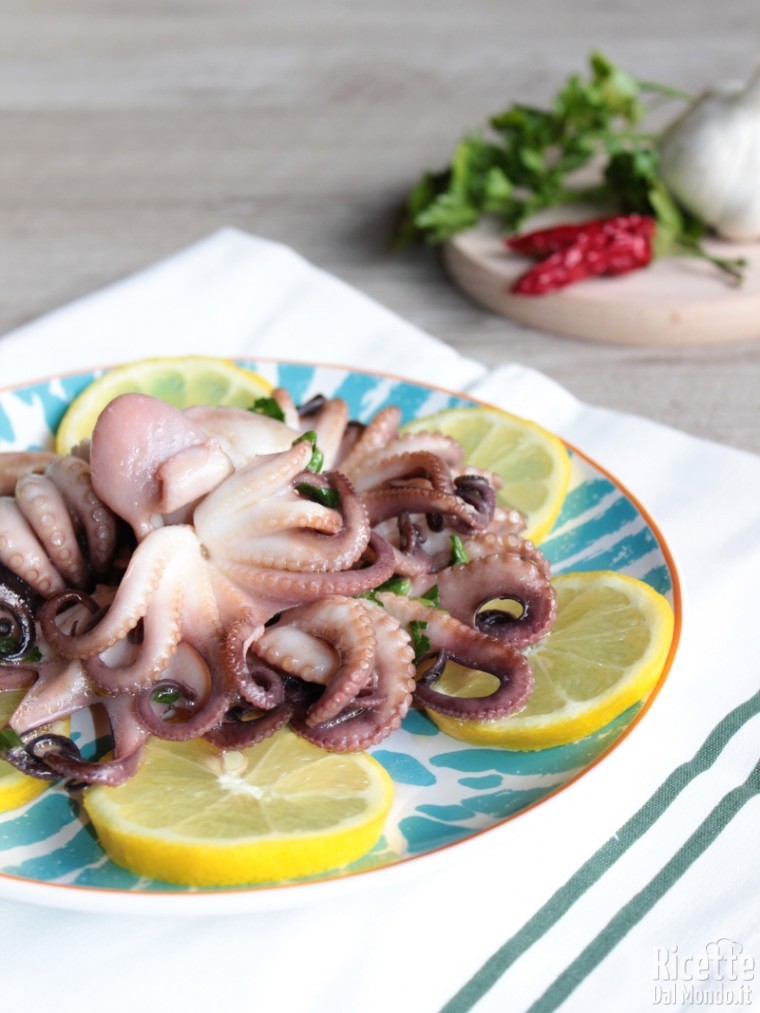 Ricetta semplice dei moscardini in bianco