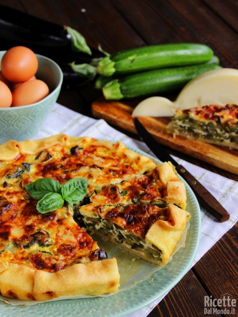 Semplice quiche di zucchine melanzane e caciocavallo