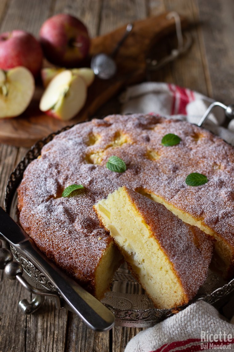 Soffice torta di mele fatta in casa
