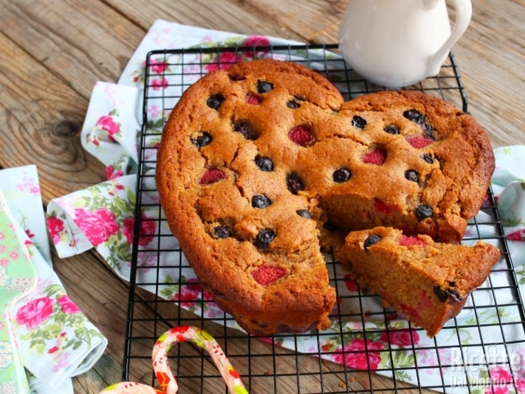 Torta vegana ai frutti di bosco
