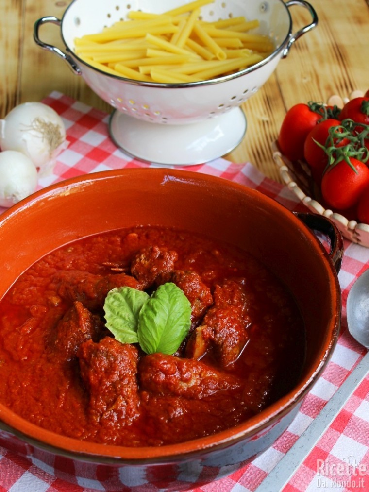 Ragù napoletano - ragù alla napoletana