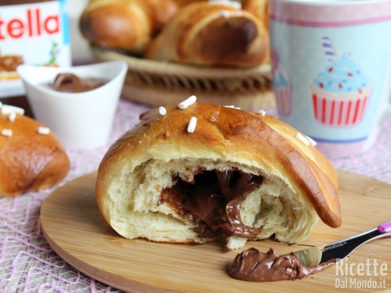 Ricetta cornetti di pasta brioche alla Nutella Bimby