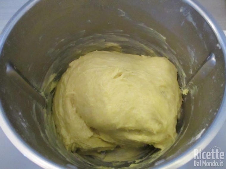 Cornetti di pasta brioche Bimby 7