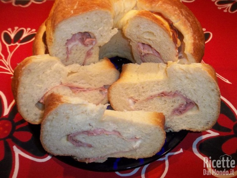 Rotolo rustico di mortadella
