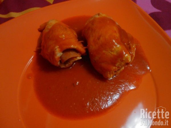 Involtini di Pollo con Salsa al Pomodoro