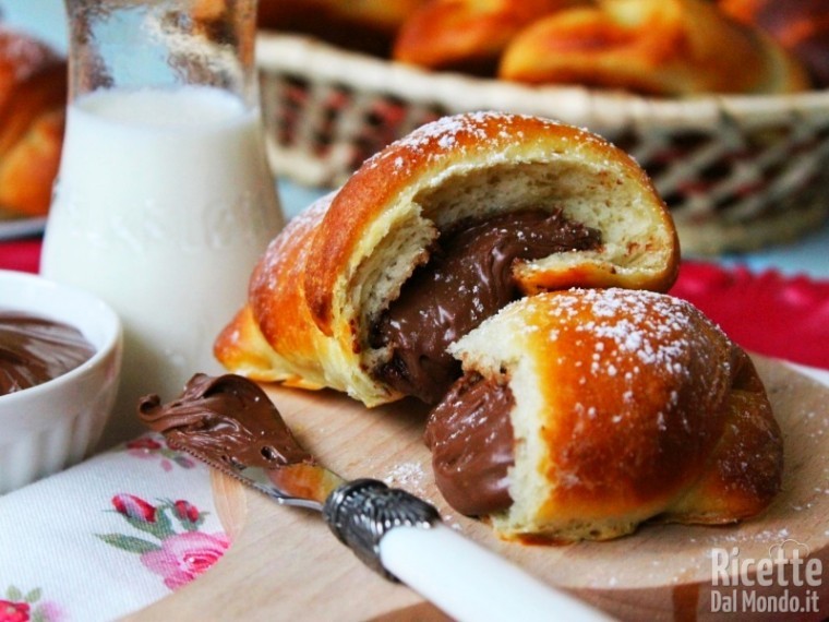 Ricetta Croissant alla Nutella