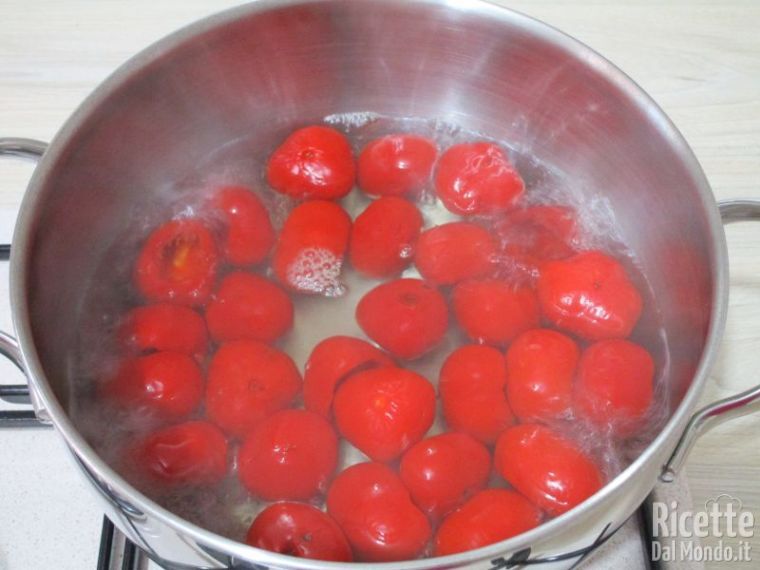 Bollire i peperoncini