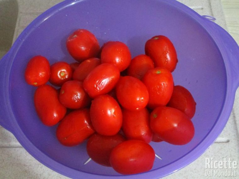 Lavare i pomodori