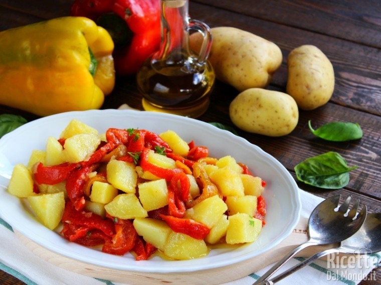 Insalata di patate e peperoni