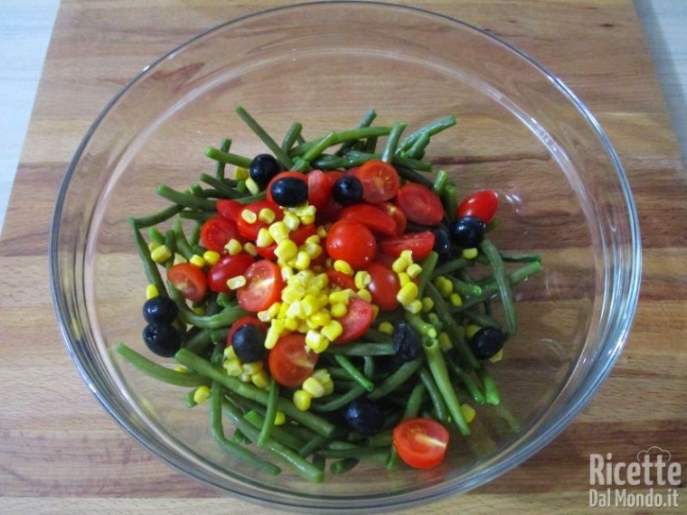 Insalata di fagiolini, tonno e uova 4