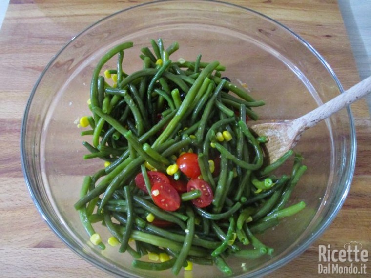 Insalata di fagiolini, tonno e uova 5