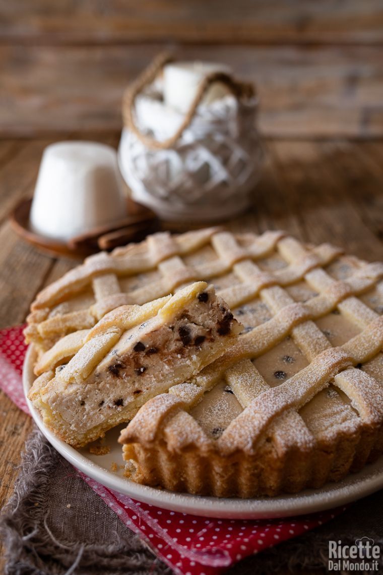 Crostata di ricotta e gocce di cioccolato di Pasqua