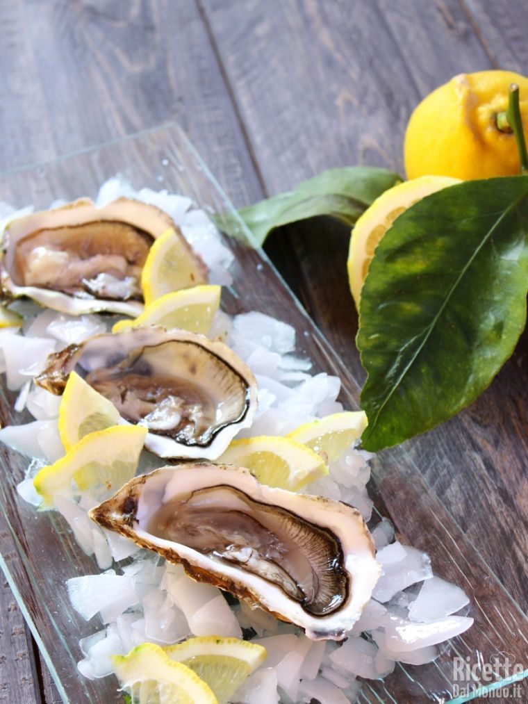 Come fare le Ostriche al limone crude
