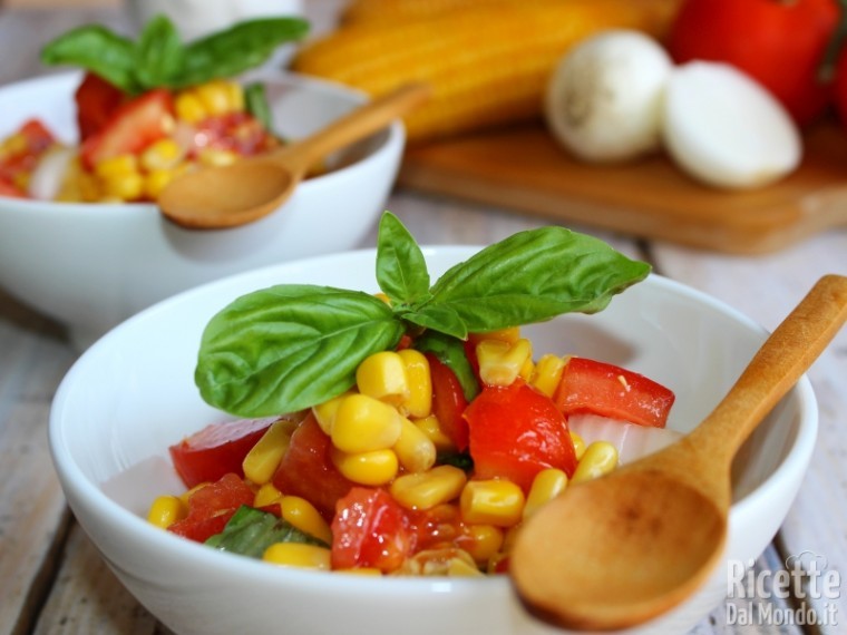 Ricetta insalata di pomodori e mais