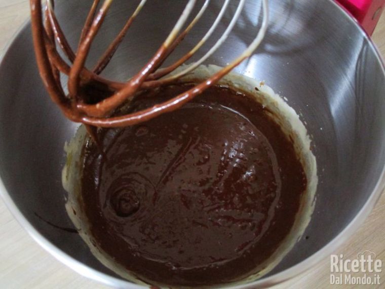 Aggiungete il cioccolato fondente