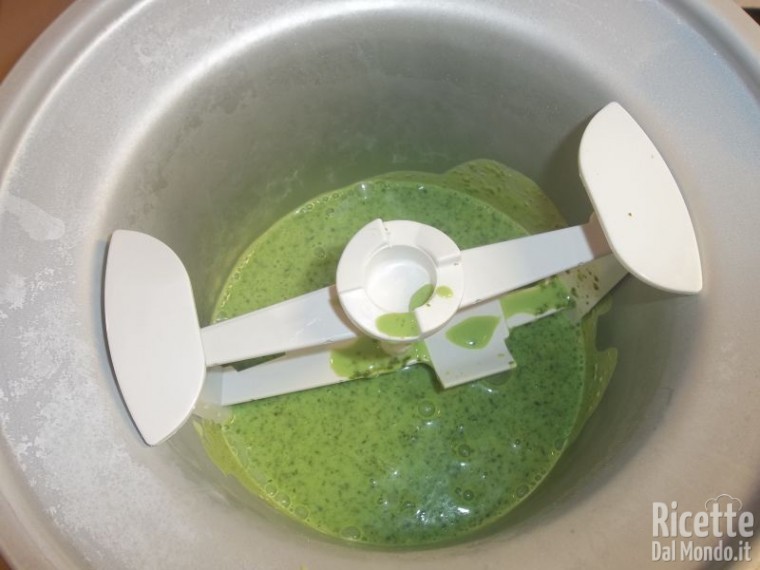 Gelato al gusto pistacchio 4