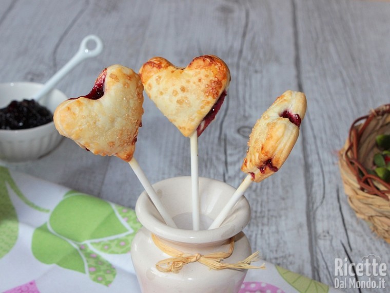 Ricetta heart pie pops