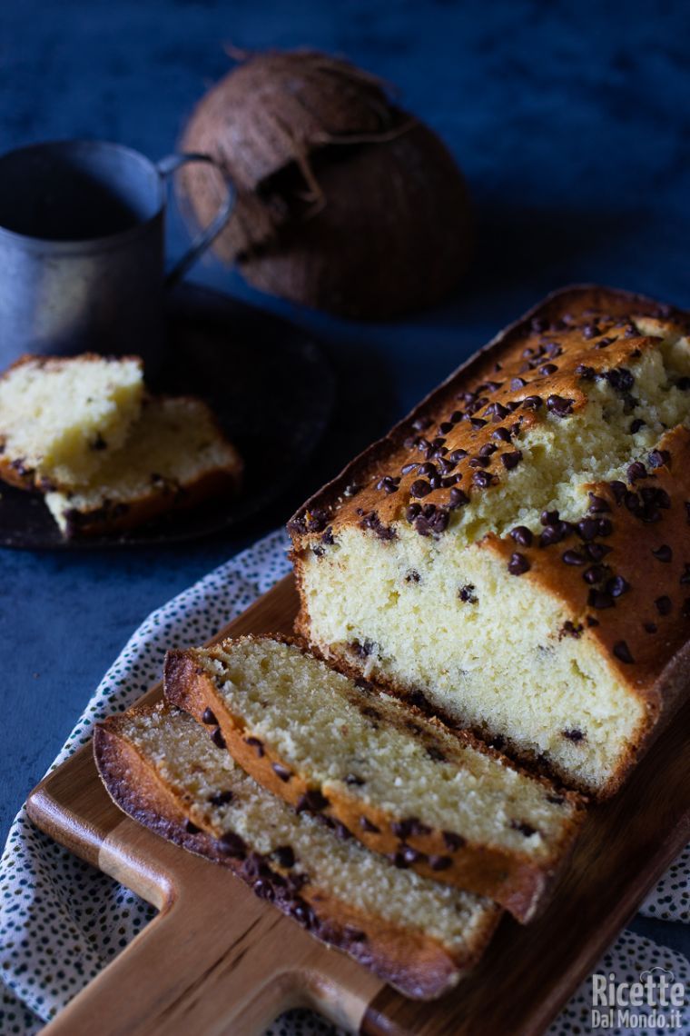 Come fare il plumcake al cocco e gocce di cioccolato