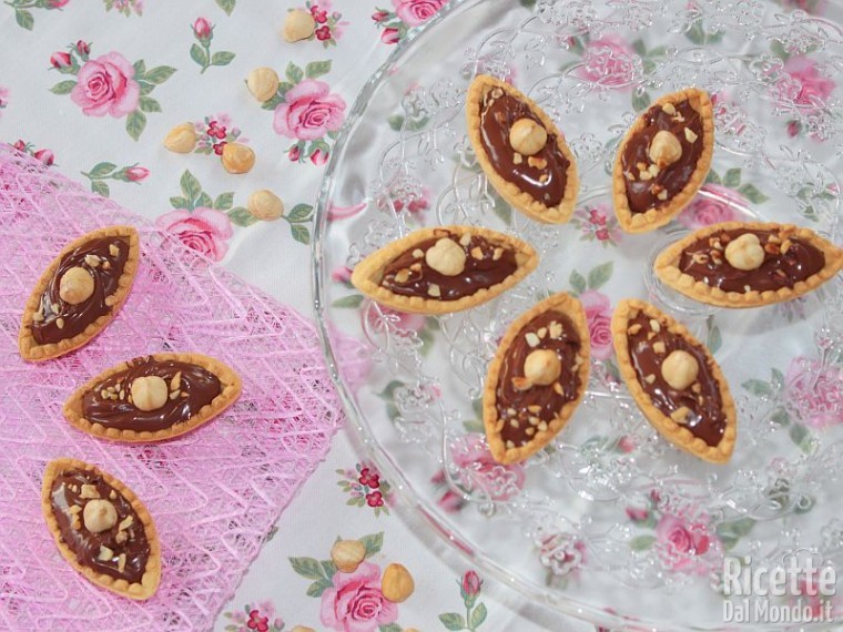 Come fare le tartellette di pasta frolla alla nutella