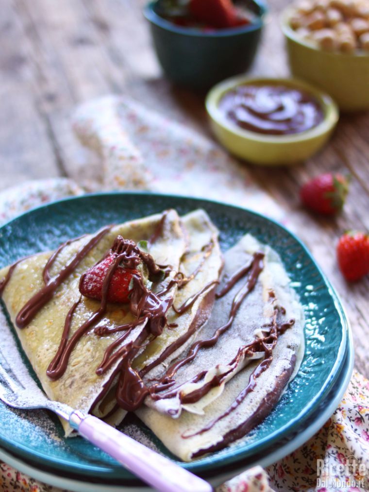 Come fare le crepes farcite con la Nutella