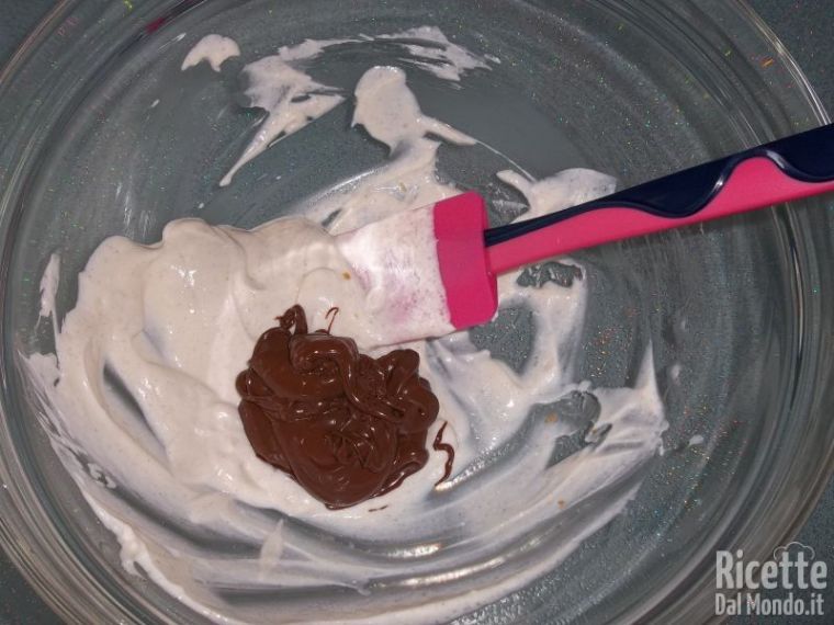 Aggiungere Nutella e Brandy