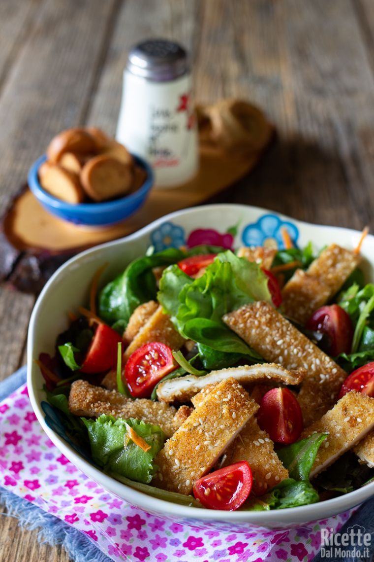 Ricetta insalata di pollo croccante