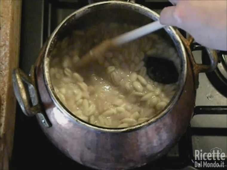 Zuppa di Fagioli bianchi e Cavatelli