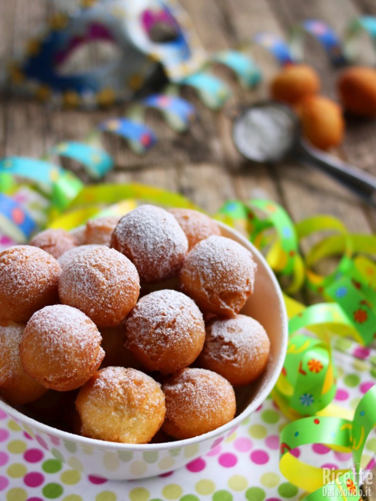 Ricetta castagnole di ricotta soffici