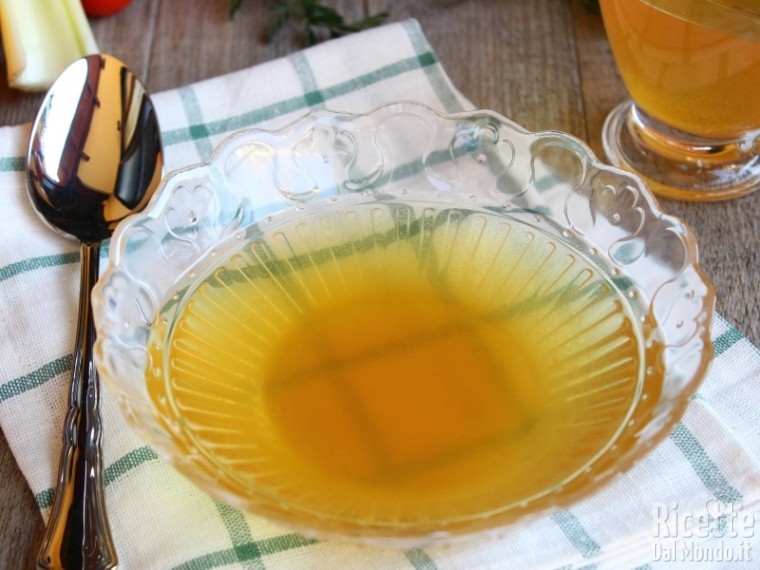 Ricetta brodo vegetale