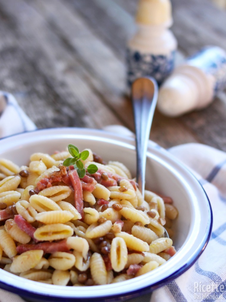 Ricetta per fare pasta e lenticchie veloce in 5 minuti