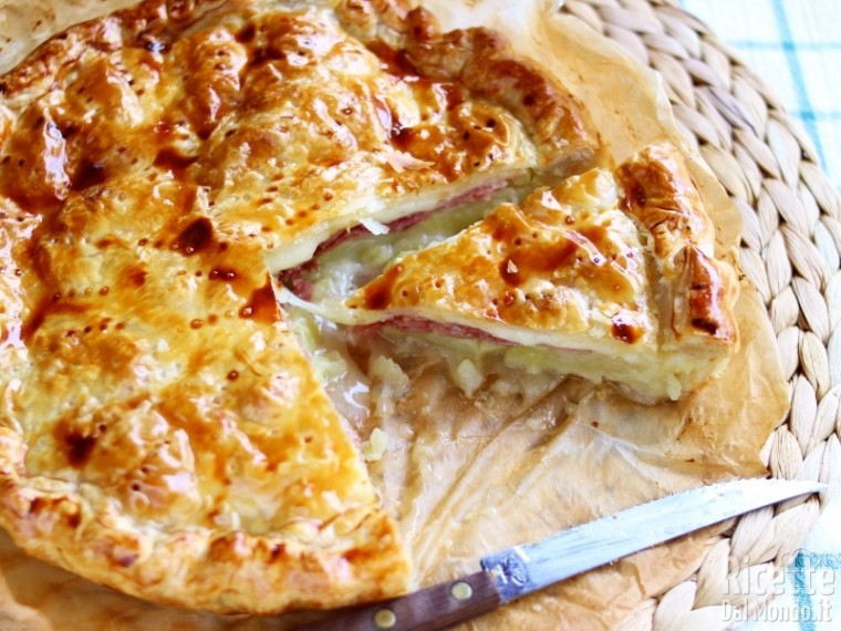 Torta salata con patate e prosciutto cotto 5