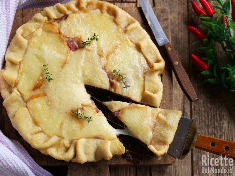 Torta salata al radicchio