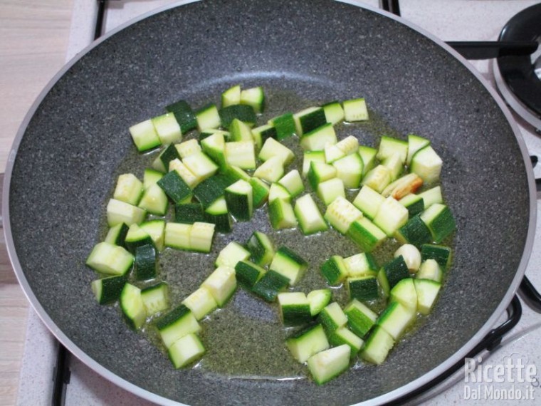 Carbonara vegetariana di zucchine 3