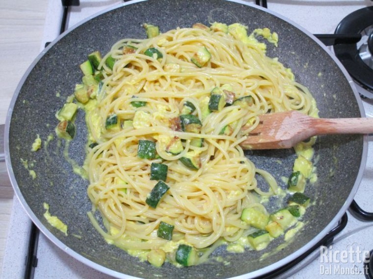 Carbonara di zucchine 9