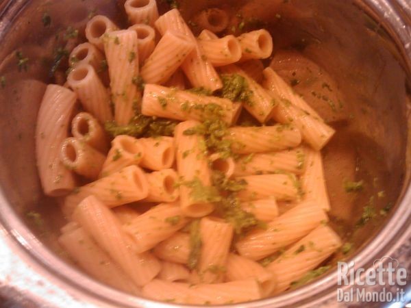 Pasta Integrale con i Broccoletti