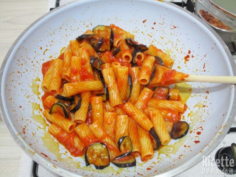 Pasta alla norma 11