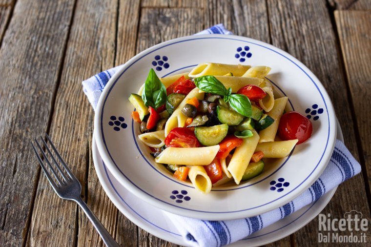 Penne all'ortolana, la pasta con verdure miste
