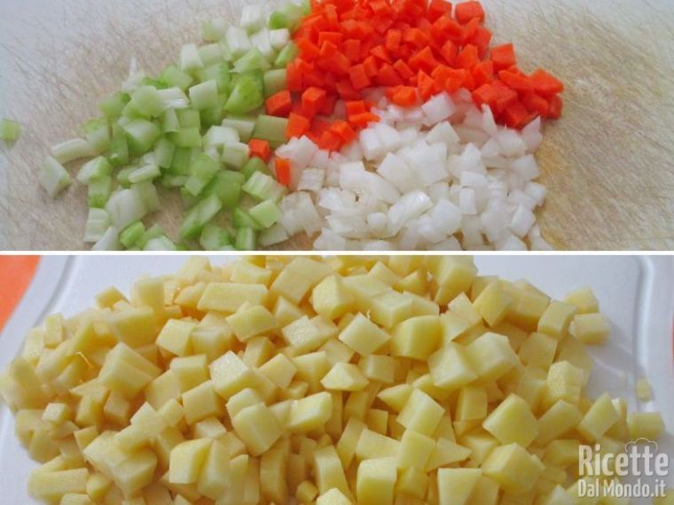 Preparare il battuto di sedano, carota e cipolla