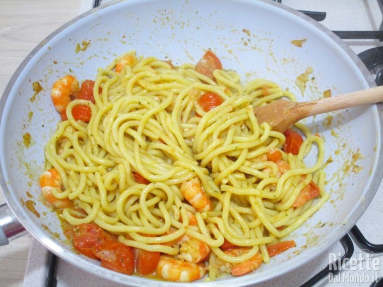 Bigoli gamberetti e pomodorini 10
