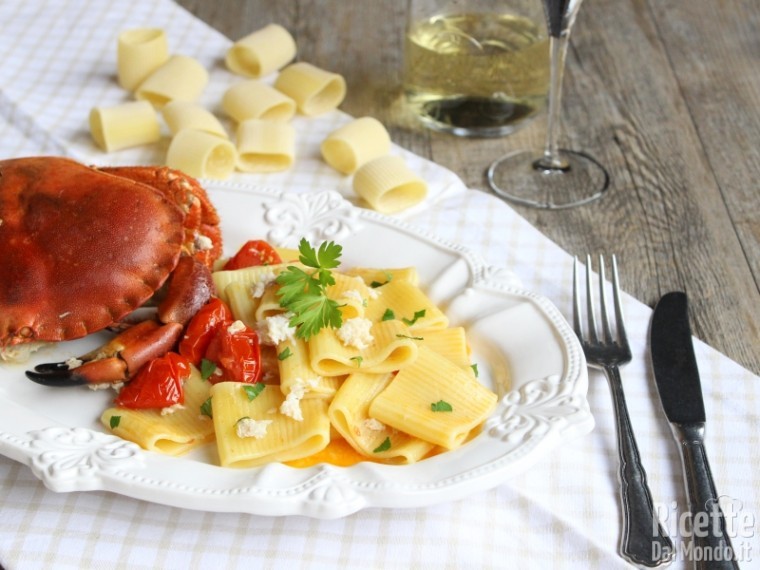Mezzi paccheri al granchio