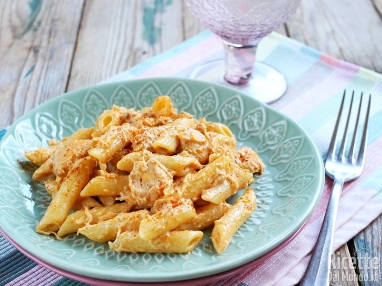 Penne salmone e paprika