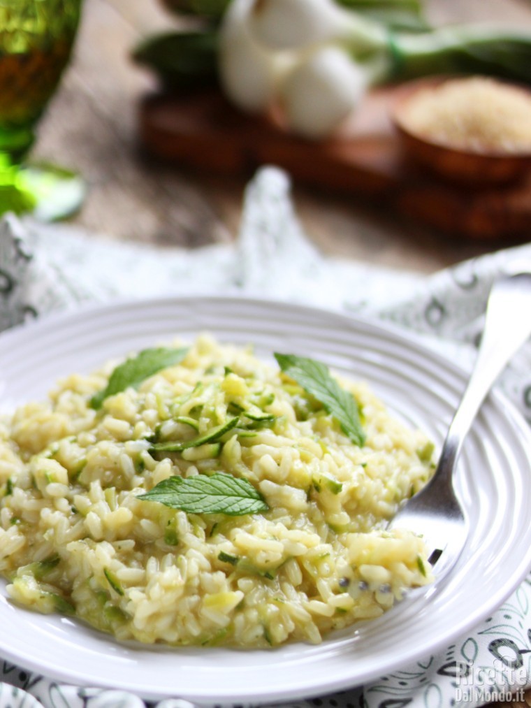 Ricetta risotto con le zucchine semplice e cremoso