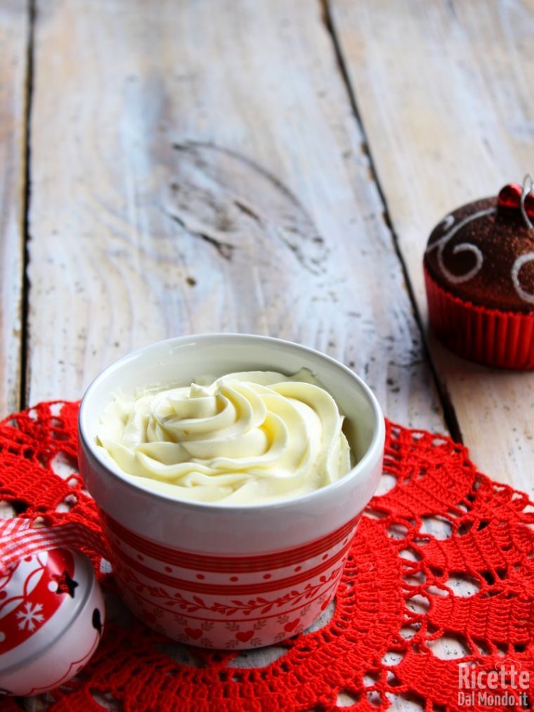 Come fare la Crema al mascarpone per panettone