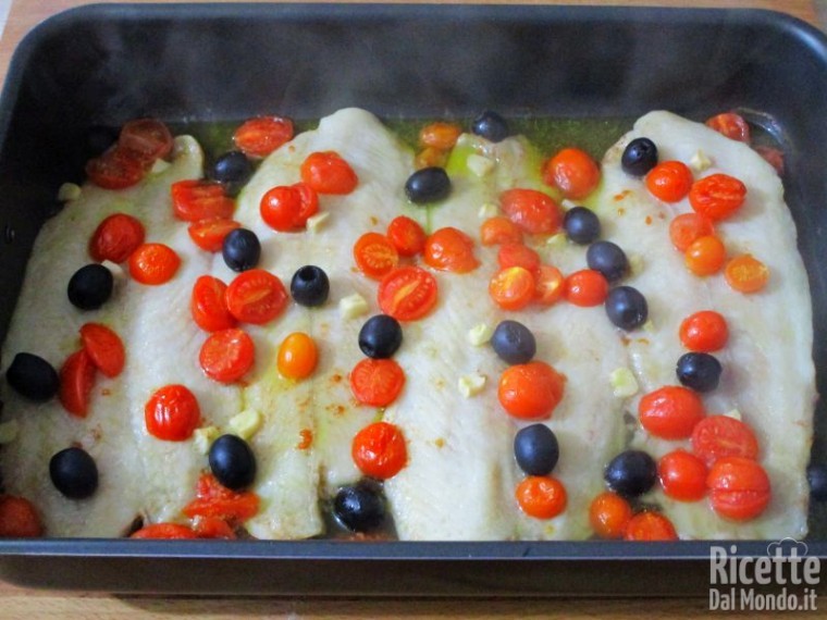 Filetti di persico con pomodorini al vino bianco 4